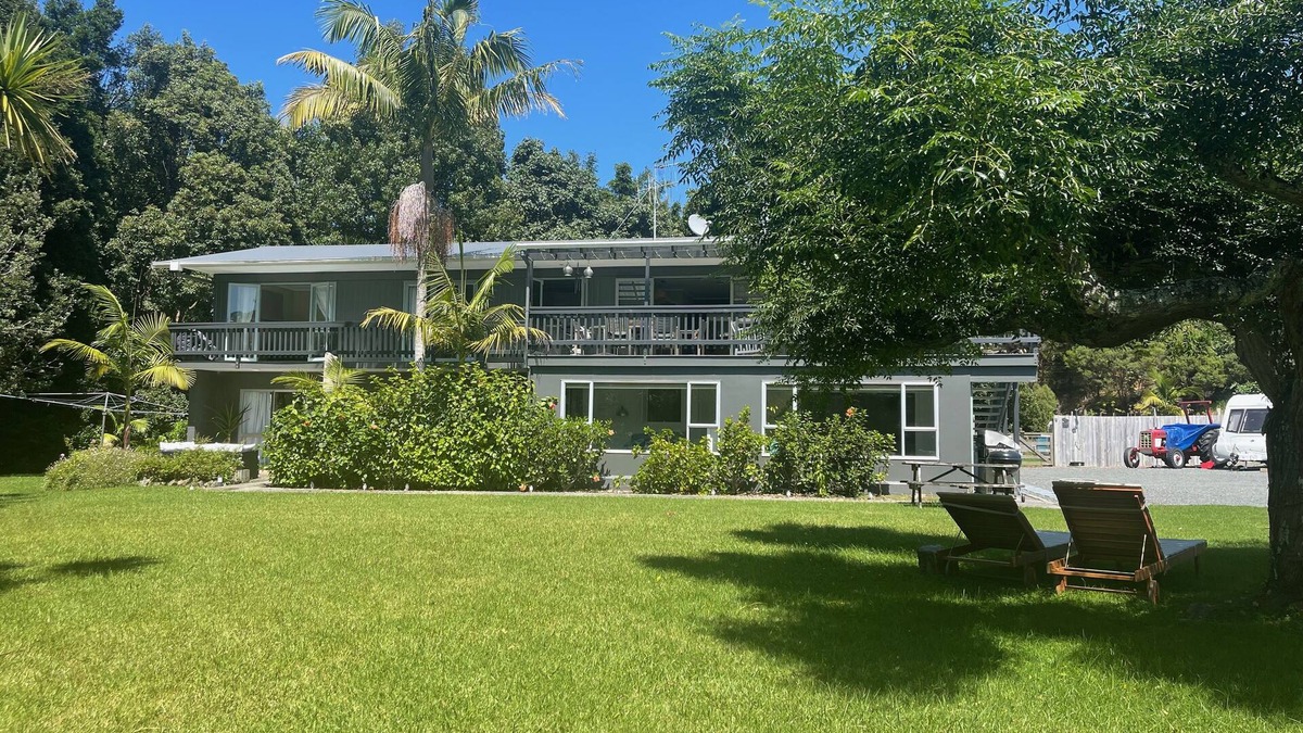 Tutukaka Apartment | Tropical hideaway 150 meters to the beach!