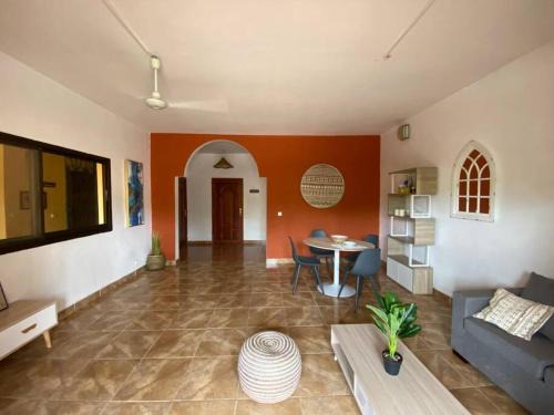 Pamandzi Apartment | Tropical House