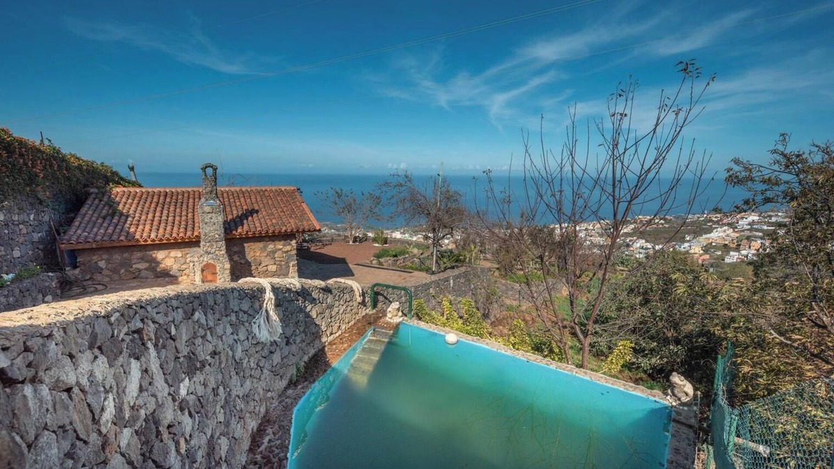 La Vera House | Tropical Oasis in Santa Ursula