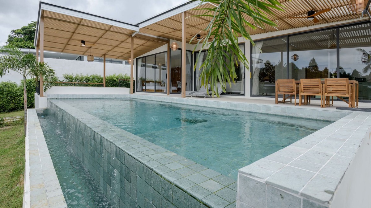 Srithanu Villa | Tropical Peaceful Poolside Retreat