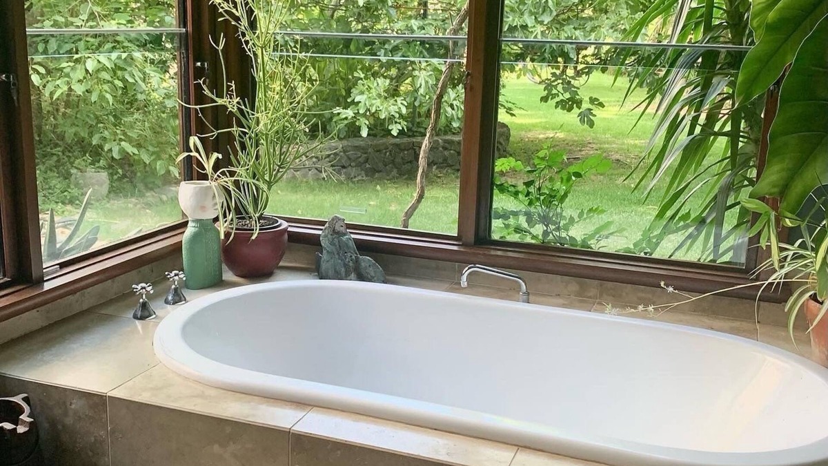 Crooked Brook Resort | TROPICAL RESORT ACCOMMODATION IN WA’s Ferguson Valley - Groups/Retreats/Events