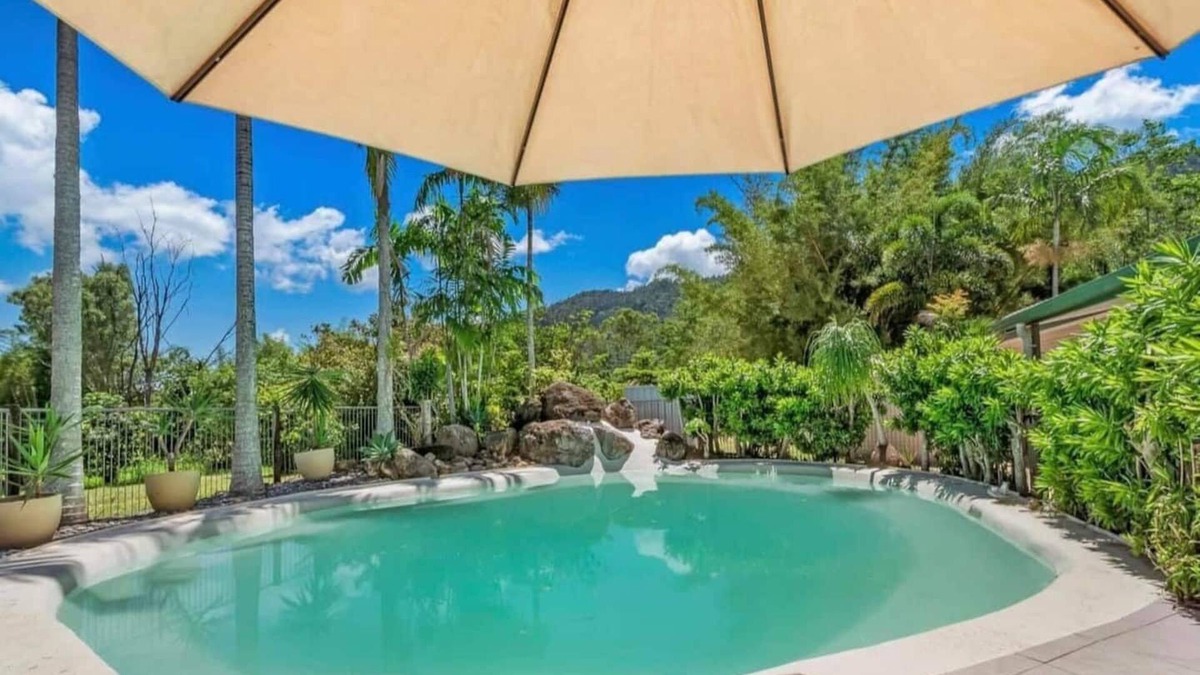 Riordanvale Bed & Breakfast | Tropical self contained Villa