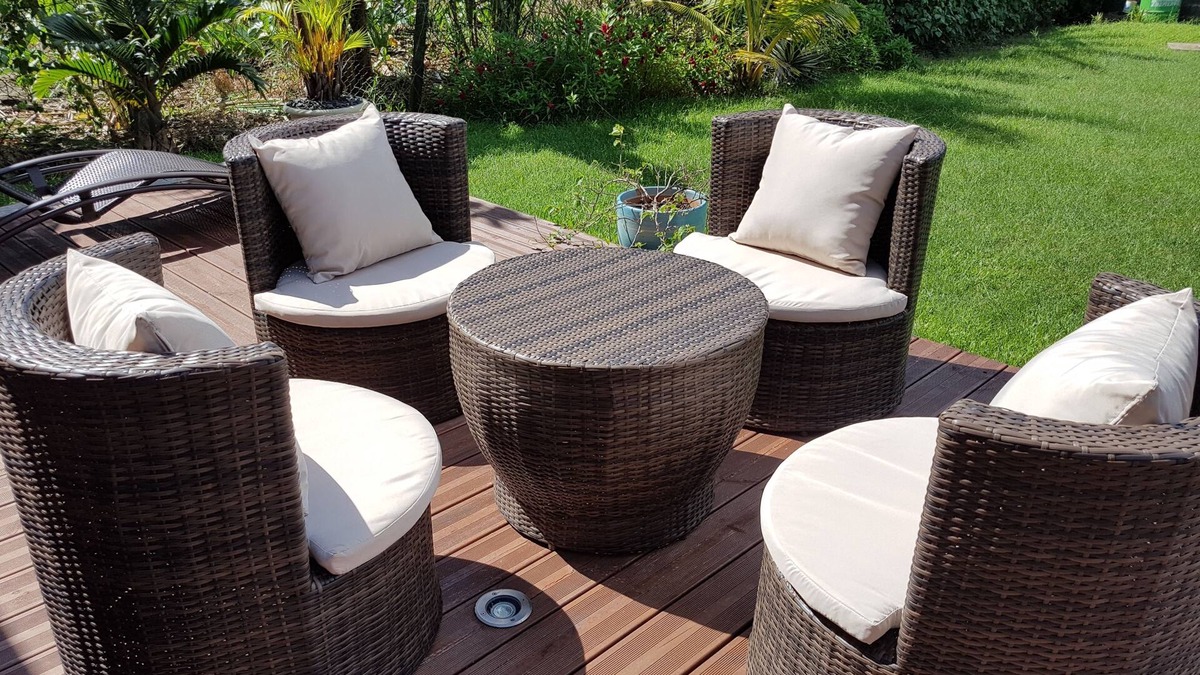 Morne-A-l'Eau Villa | Tropical space, privacy, plenty of room, book now for the perfect escape.