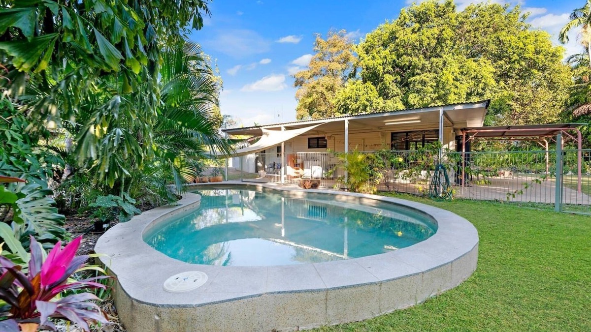 Nightcliff Cottage | Tropical Tranquillity Spacious Poolside Cottage