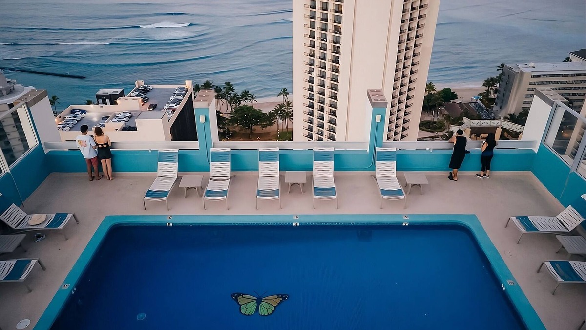 Waikiki House | Tropical Waikiki Stay with Breathtaking Views and Modern Comforts