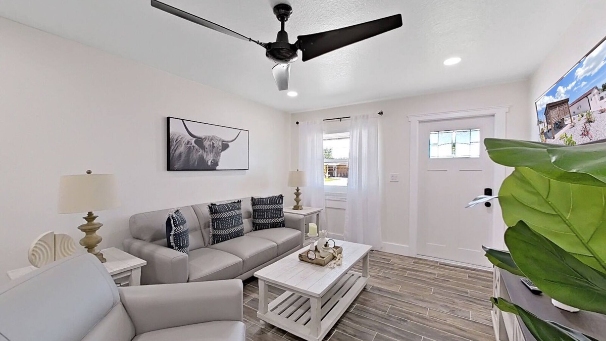 Pinecrest West Park Villa | Tropicaly Blooms