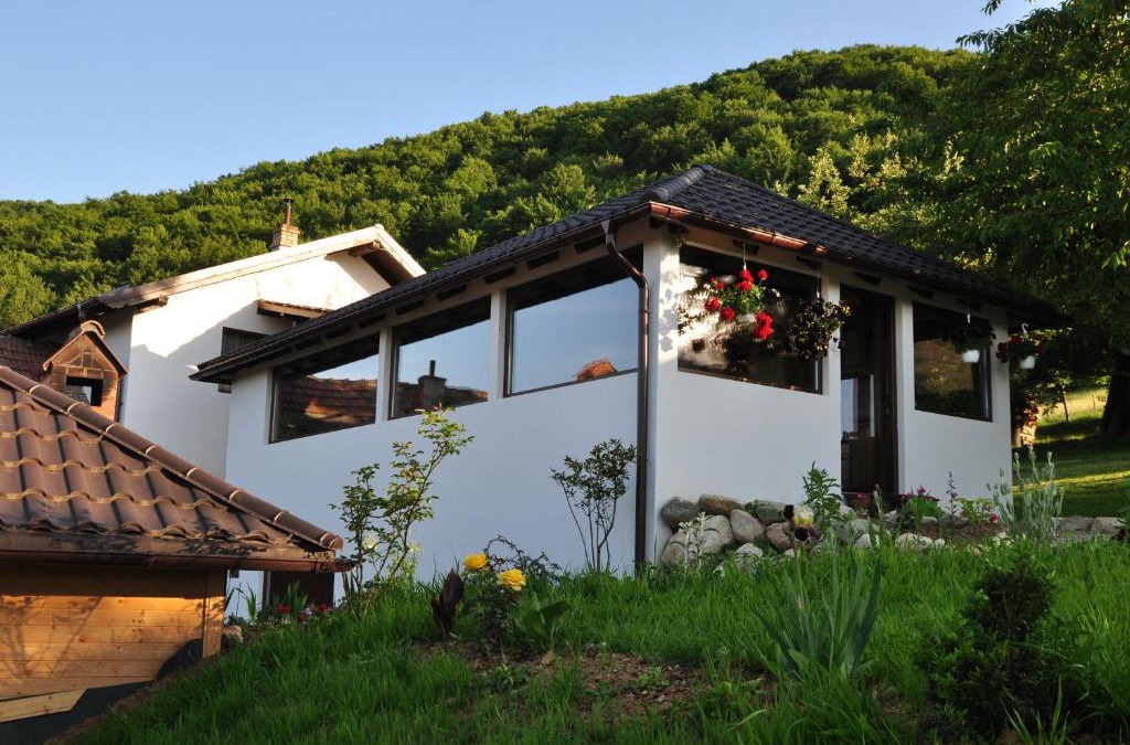 Bran House | Trout Cottage