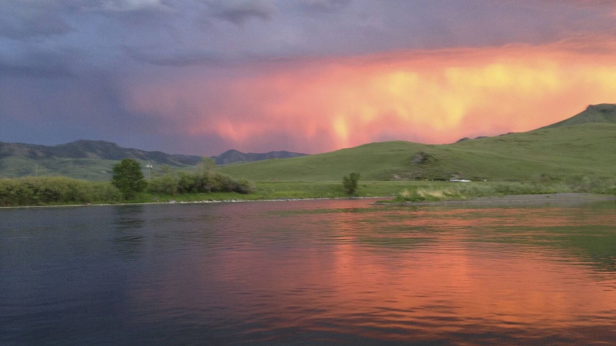 Cascade Hotel | Trout Montana Motel