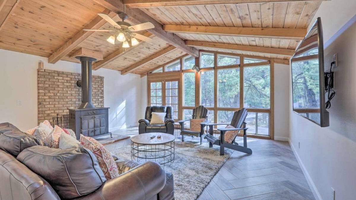 Flagstaff House | Troxler Pines Retreat, Arcade/BBQ/Fireplace!