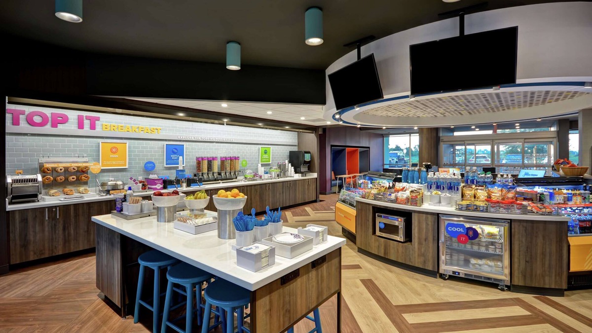 Reamstown Hotel | TRU by Hilton Denver