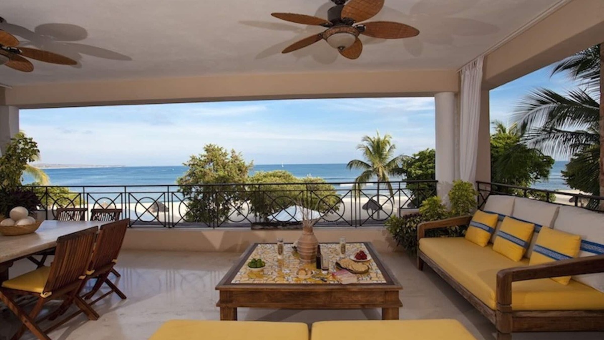 Punta de Mita Apartment | TRUE BEACH FRONT-PREMIER MEMBERSH-6P GOLF CART-FULLTIME MAID/COOK