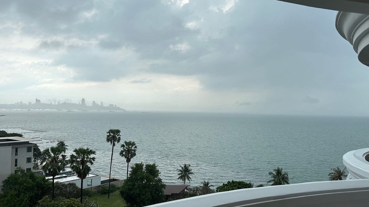 North Pattaya Condo | True escape! Private beach, Spacious pool, panoramic SeaView from Balconies, 3BR