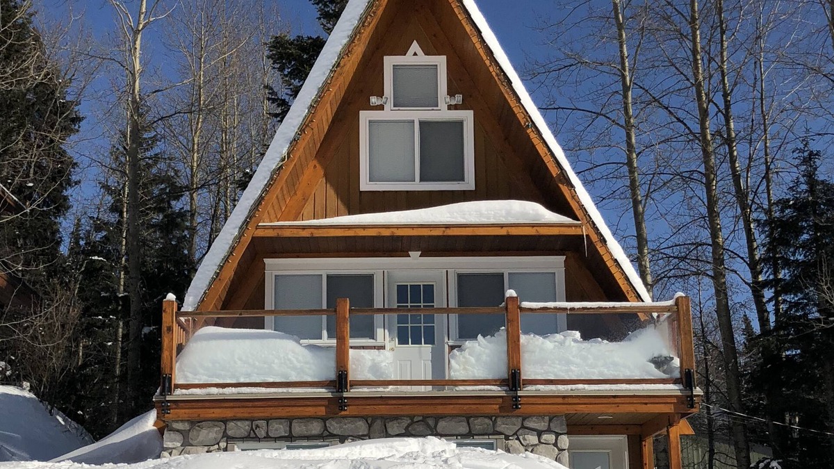 Sun Peaks Cabin | True Ski-in/Ski-out Cabin at Burfield Heights
