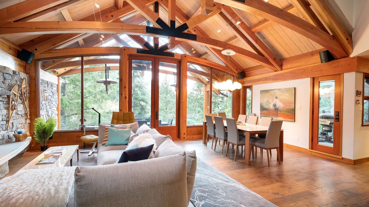 Nordic Estates Ski Chalet | True Ski In Ski Out Dream Chalet w/ Hot Tub