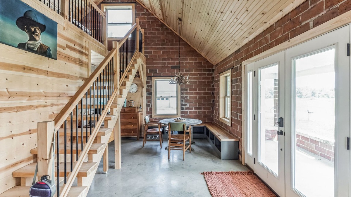 Otwell Cabin | Truelove Chalet- A Relaxed, Rustic, Glam Cabin!