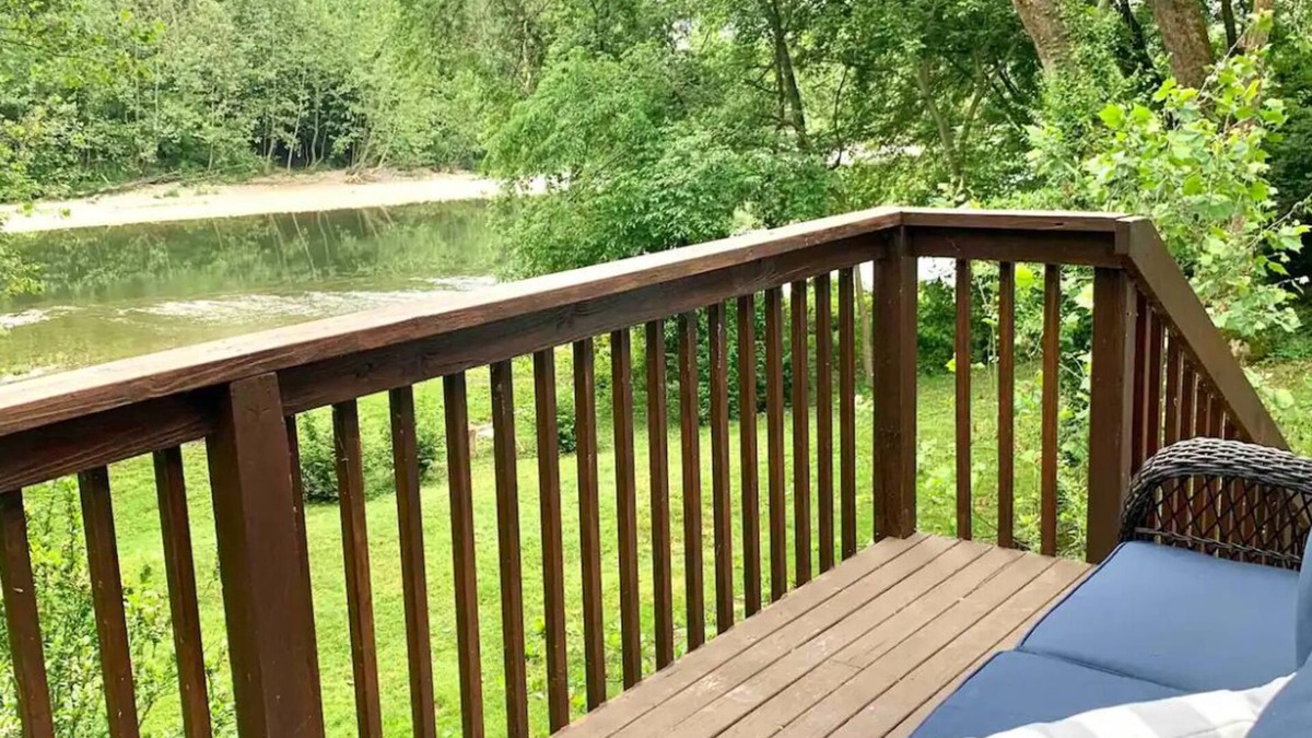 Milford Cottage | Truly a unique get-a-way! Cottage on the shore of the Little Miami River!