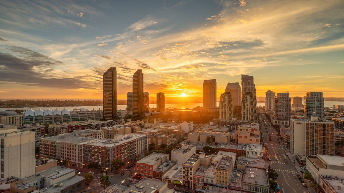 Gaslamp Quarter Condo | Truly Stunning 18th Floor 2BR/2BA W/Breathtaking Ocean Views!