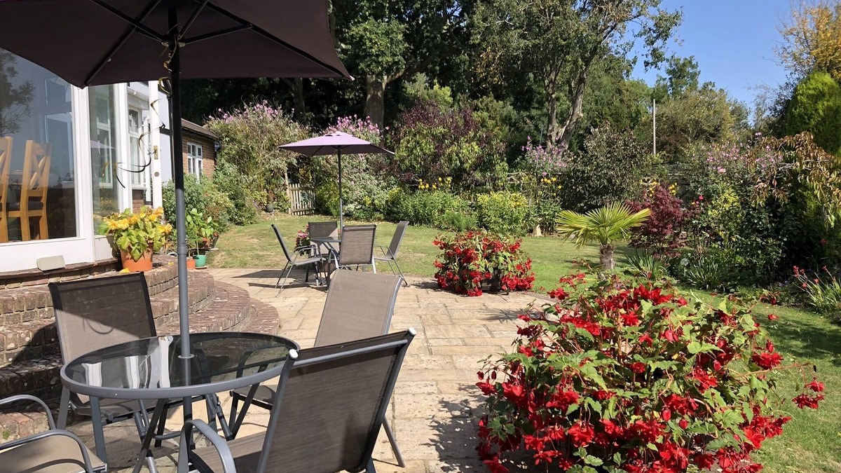 Charlwood Bed & Breakfast | Trumbles