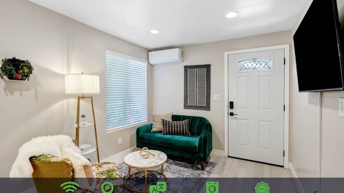 Alhambra Apartment | tsgv-alh1127-wos-1-1
