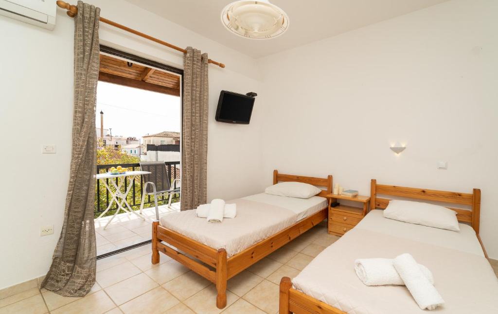 Foinikounta Apartment | Tsimiklis Apartments