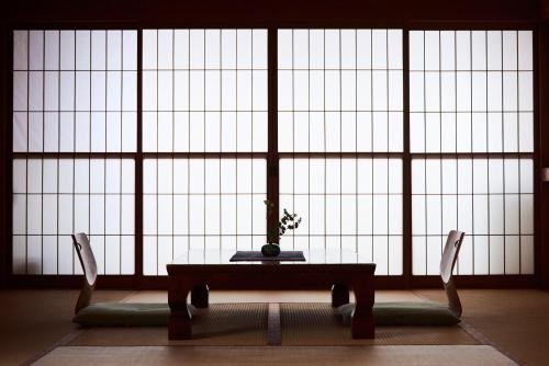 Yutagawa Onsen Hotel | Tsukasaya Ryokan