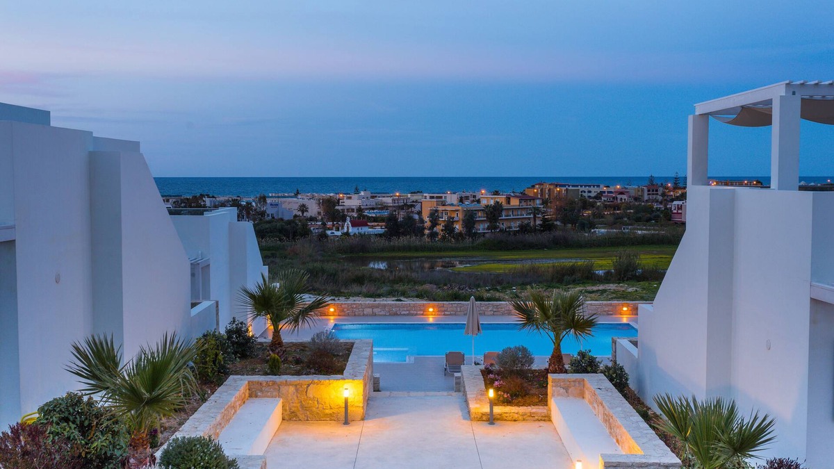 Kavros House | TSV 8, Modern 3 bedroom house close to the beach