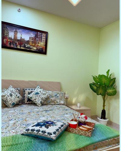 Jaipur Bed & Breakfast | TT Homes Homestay for Cozy Family Stay in Jaipur