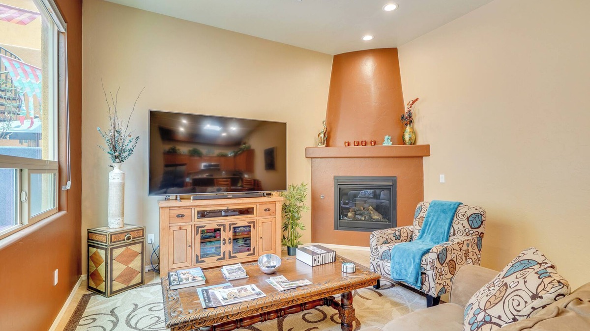 Tumacacori House | Tubac Adobe Townhome: Shop, Golf, Explore & More!