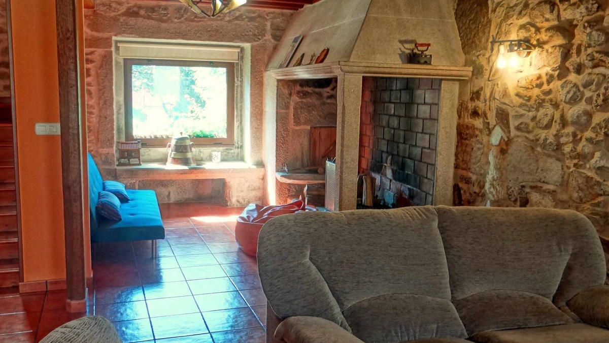 Larino House | Tucho - Large stone house near to beach