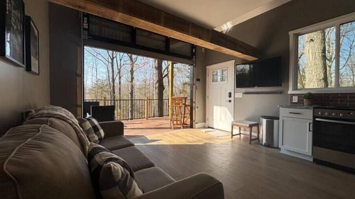 Chaplin House | Tucked Away Treehouse- on the KY Bourbon Trail