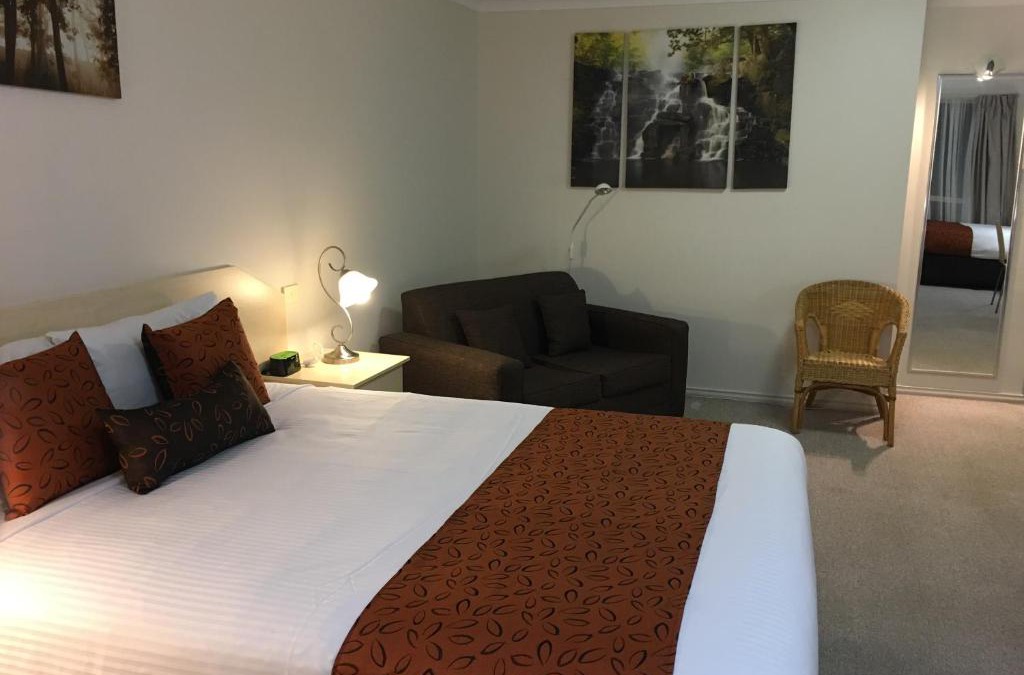 South Gundagai Hotel | Tuckerbox Motor Inn