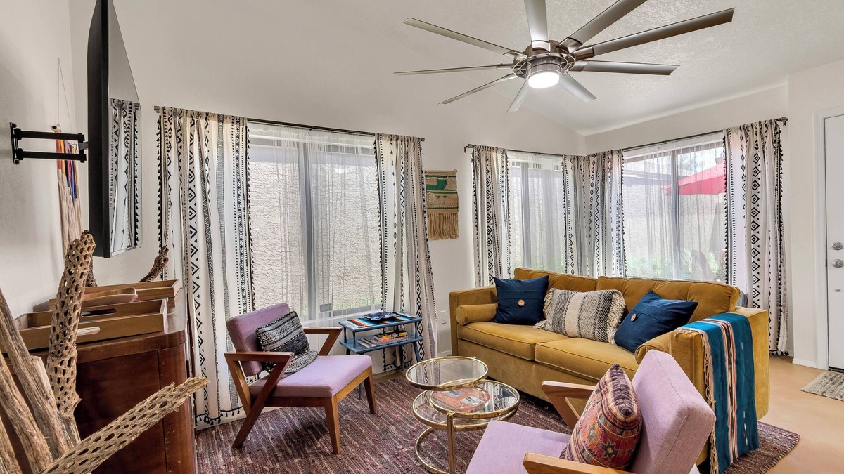 Tucson House | Tucson Gem!
