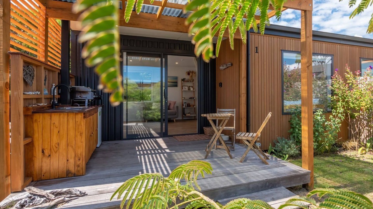 Pohara Cabin | Tui Studio,a perfect hideaway nestled in tranquil surroundings just a few steps off th