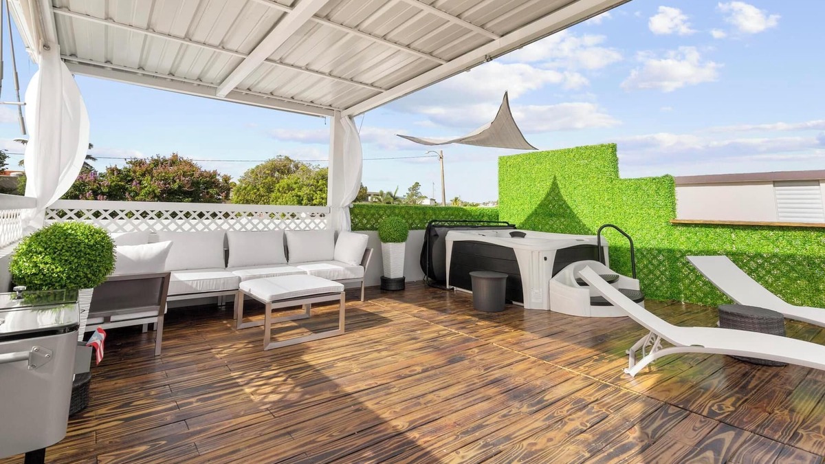 Hato Abajo House | TuKasa Bella Vista - Home with a Rooftop Jacuzzi and Ocean View