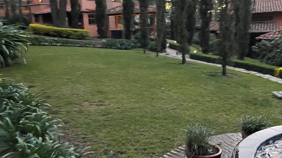 Mazamitla Cabin | Tulipán Cabaña 100% de Lujo con Hermosos Jardines y Fuentes Iluminadas