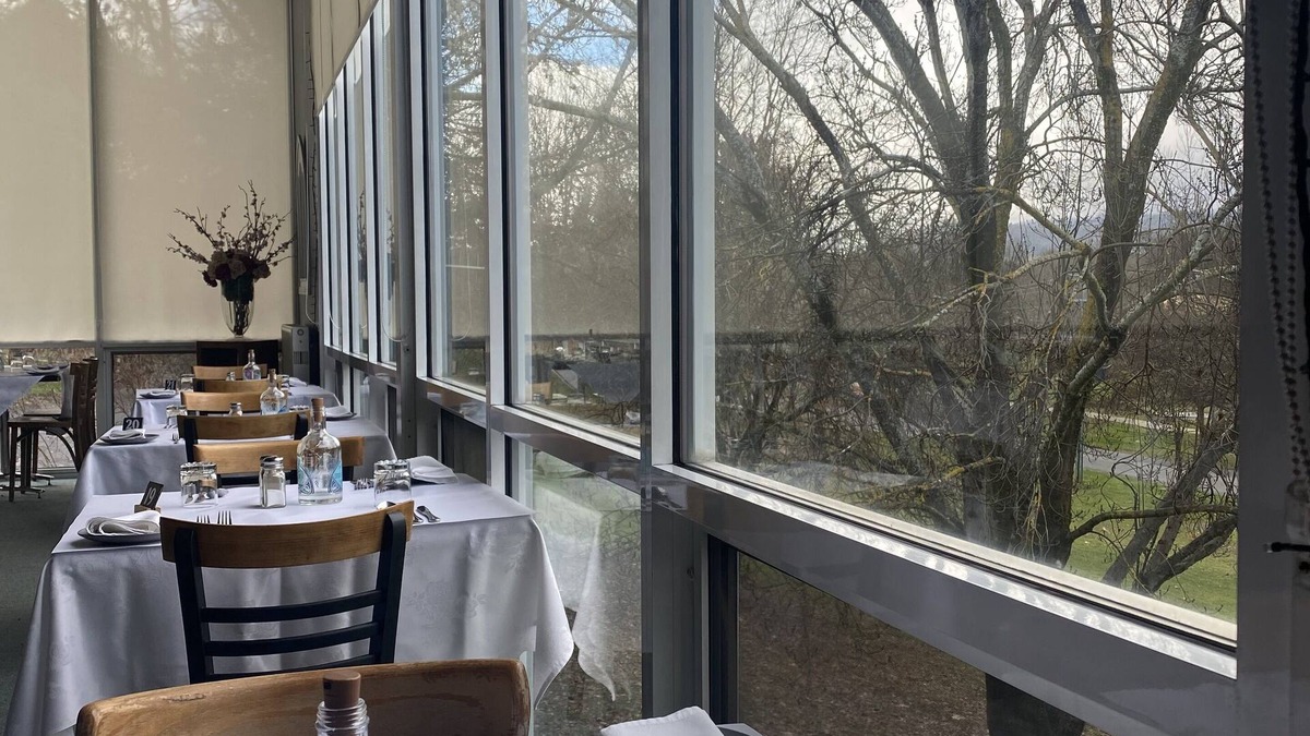 Tumbarumba Hotel | Tumbarumba Motel & Elms Restaurant