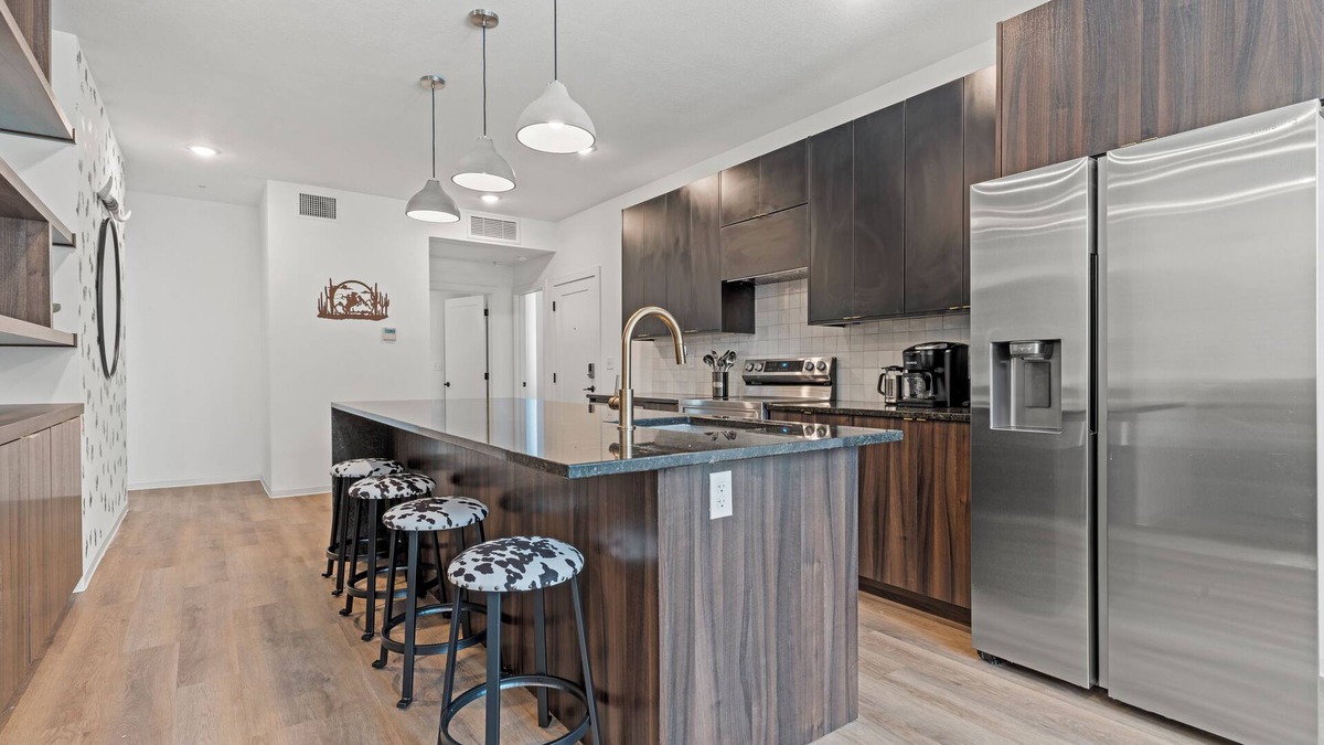Shawnee Apartment | Tumbleweed - Walkable + Dog Park + Outdoor Space