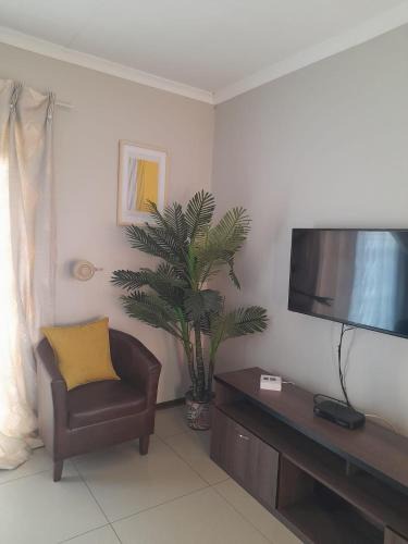 Emalahleni Apartment | Tumi's Home away- 3 Bedroom
