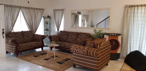 Rawang House | Tun Perak Homestay