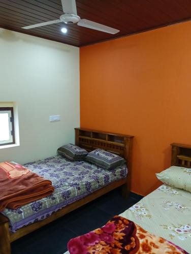 Sringeri House | Tunga Teera