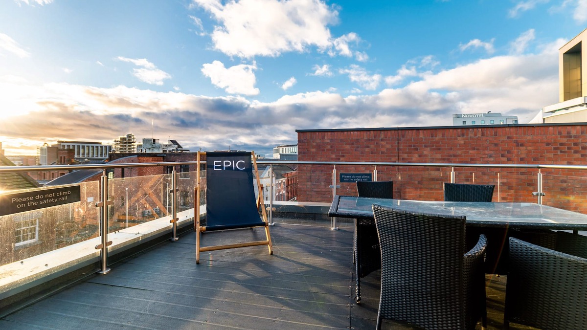 RopeWalks Apartment | Tunnage Square Apartments by EPIC