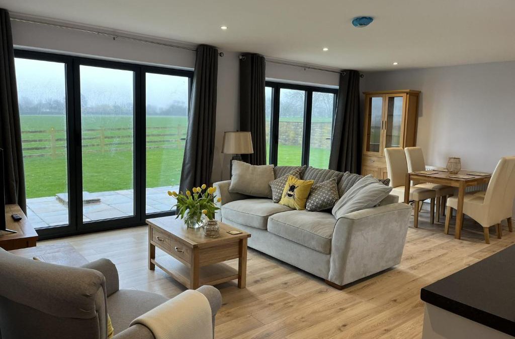 Billericay House | Tunstall Farm Cottage