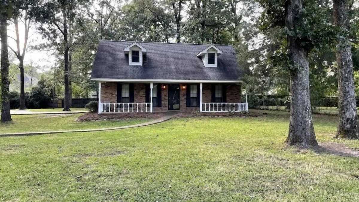 Tupelo House | Tupelo's Cozy Nook