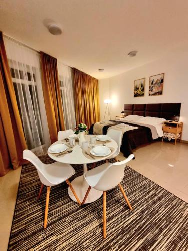 Nove Zamky Apartment | Turecka 49 Apt 1