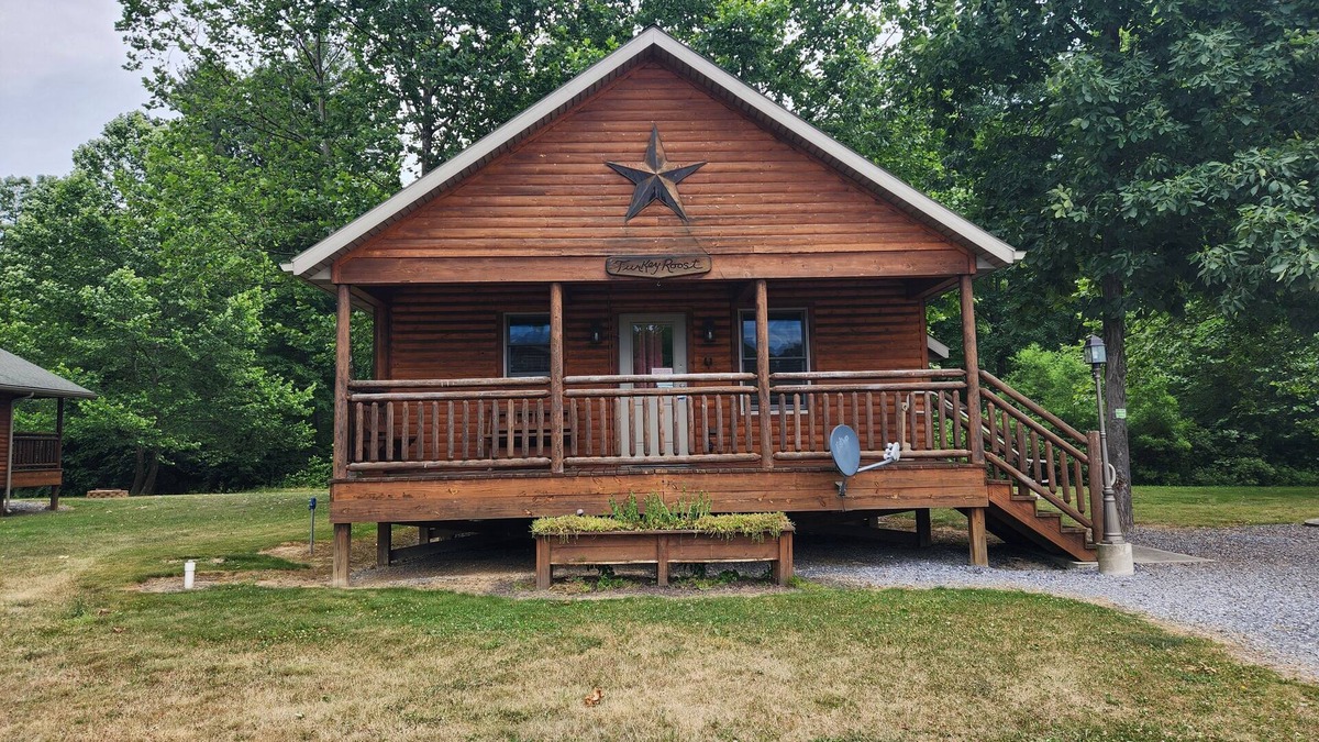 Clearville Cabin | Turkey Roost At Creekside Resort