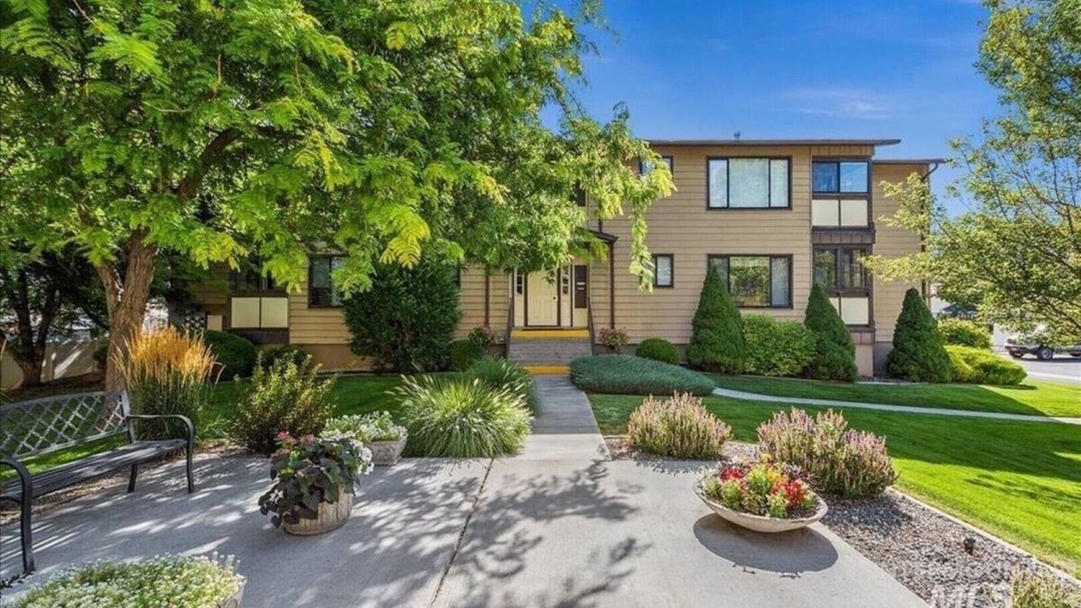 Twin Falls Condo | TURNKEY EXECUTIVE CONDO - FOR LEASE 1-12 months 2,600 mo.