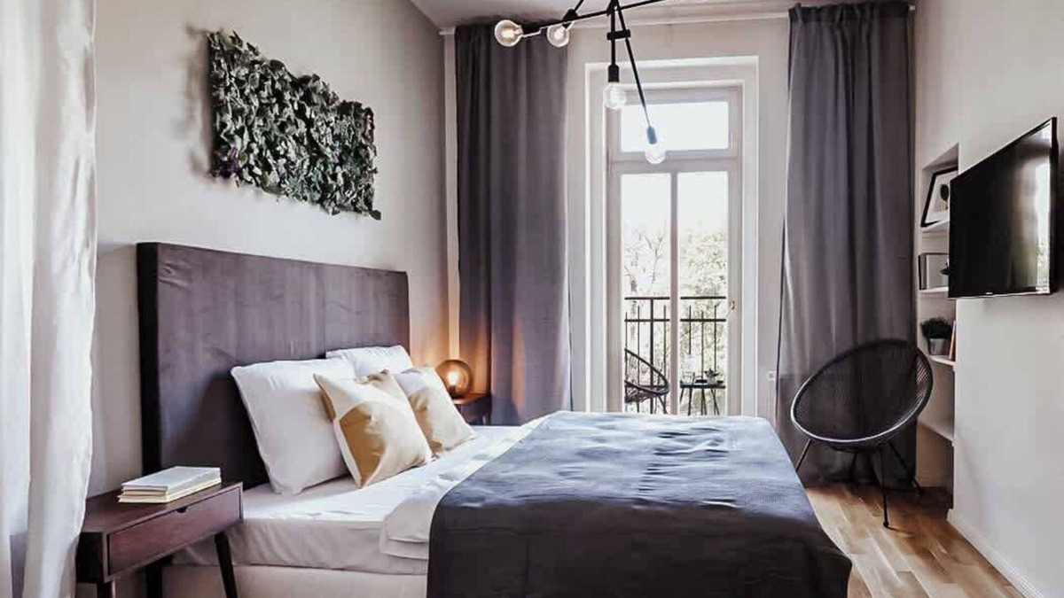 Zizkov Apartment | TurnKey | King George Studio II