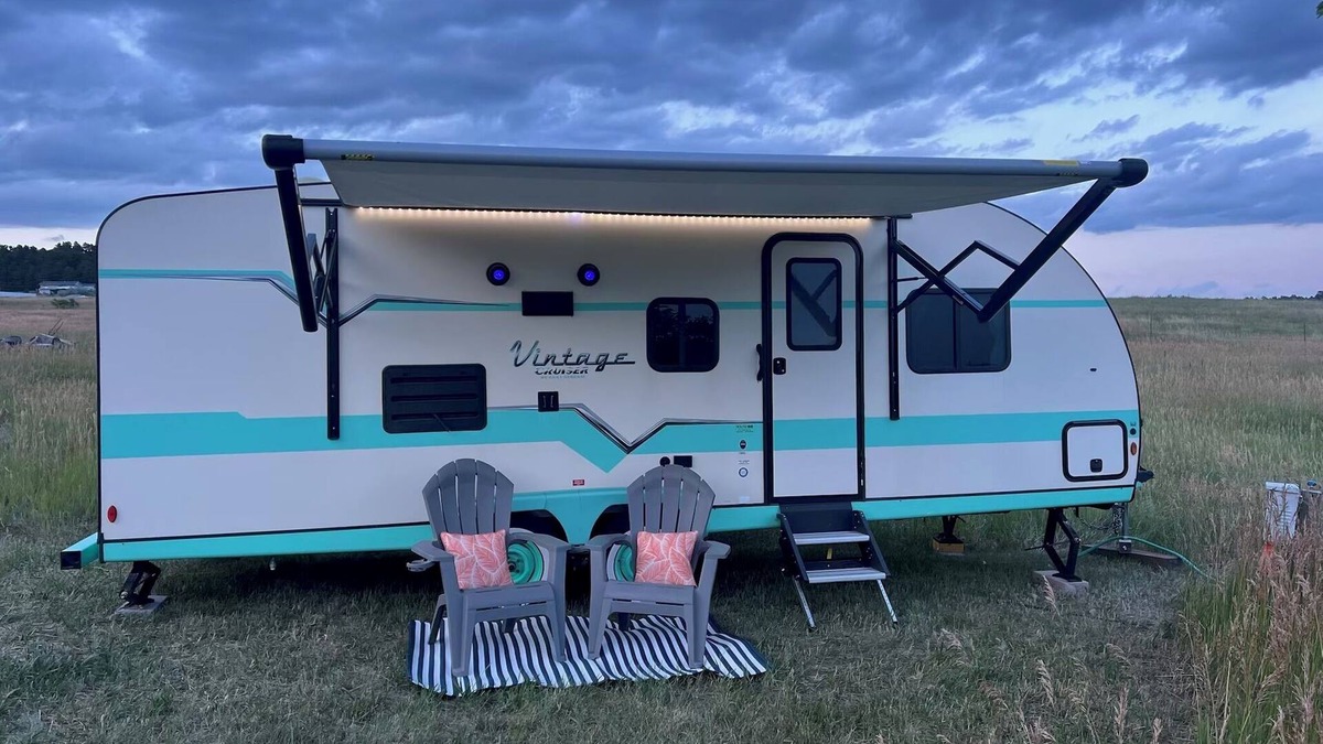 Peyton House | Turquoise Tilly - It's a VIBE!