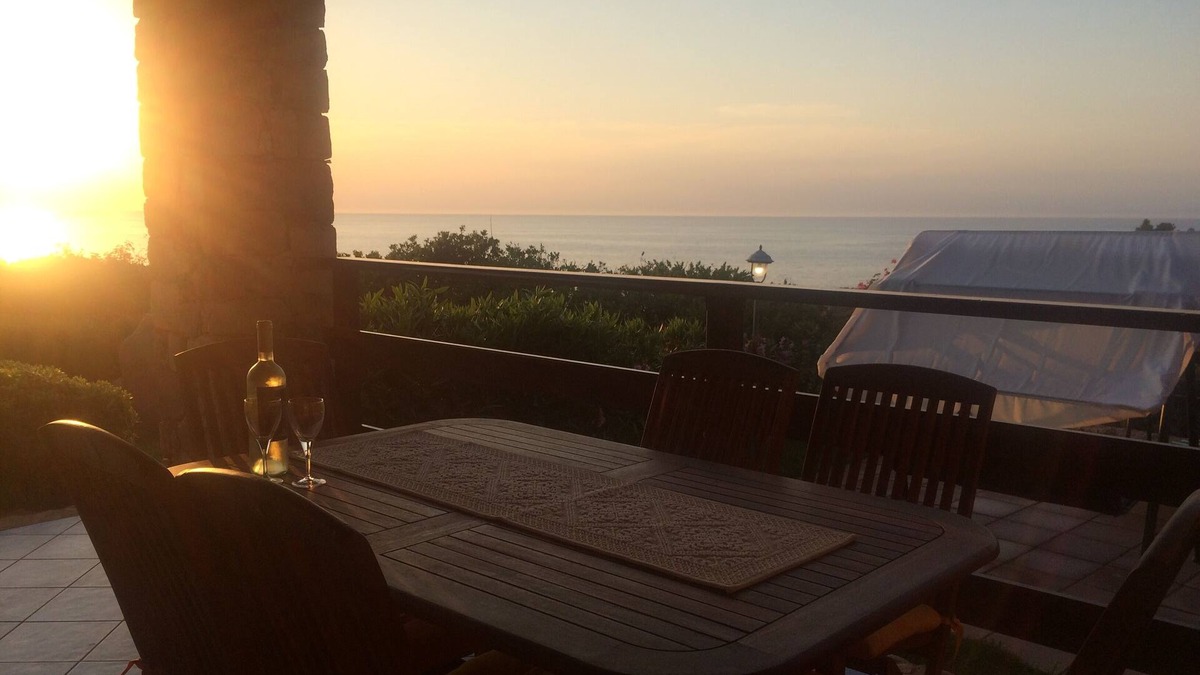 Trinita d'Agultu Villa | turquoise villa on the sea