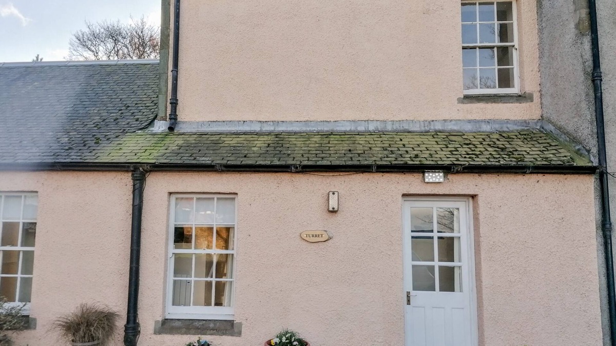 Prestonpans Cottage | TURRET COTTAGE, family friendly in Cockenzie And Port Seton